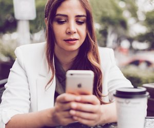 Tinder-Bio: So gibst du am besten Infos über dich preis!