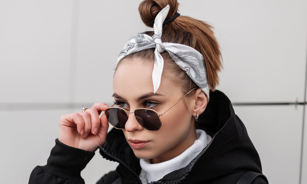 Floruvia Witte Bandana Haarband Voor Dames, Spitzen Driehoek Hoofddoek