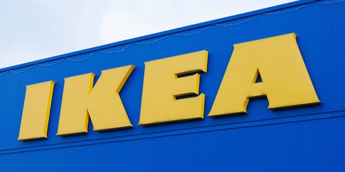 Ikeas Lösung für alle mit wenig Platz: Der Schrank in Graubeige für verschiedene Wohnbereiche