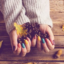 Herbstnägel-Trends 2024: Die 5 schönsten Nail-Trends der Saison