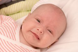 Ohrlöcher für Babys Ohrlöcher für Babys