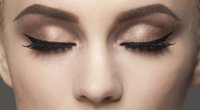 Eyeliner-Schablone: Perfekten Lidstrich ziehen