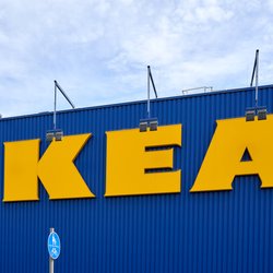 Gemütlich entspannen: Der beigefarbene Schnäppchen Ikea-Sessel für deine tägliche Auszeit