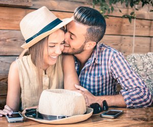 Freckling: Das typische Dating-Phänomen des Sommers