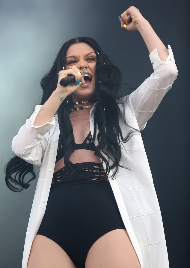 Jessie J beim Wireless Festival auf der Bühne Jessie J beim Wireless Festival auf der Bühne