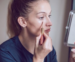 Concealer auftragen: Wie wendet man einen Concealer richtig an?
