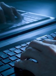 Missbrauch übers Internet angeboten Missbrauch übers Internet angeboten