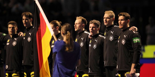 Handball WM 2025: Alle Spielerfrauen des deutschen Kaders