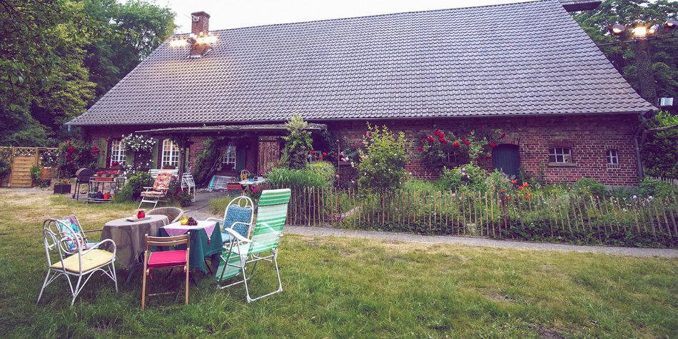 Sommerhaus Der Stars 2020 Diese Promi Paare Ziehen Ein Desired De