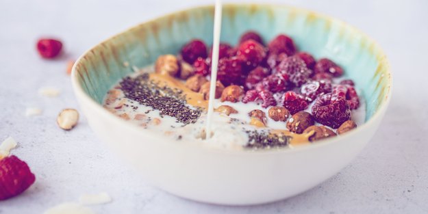 Low Carb Porridge „Noatmeal“: Einfaches Rezept ohne Haferflocken
