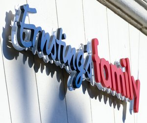 Diese kleine Kunstblume von Ernsting's family ist schicker Hingucker fürs Badezimmer