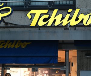 Lange Balkonabende garantiert: Diese Akku-Tischleuchten von Tchibo sind der Hit