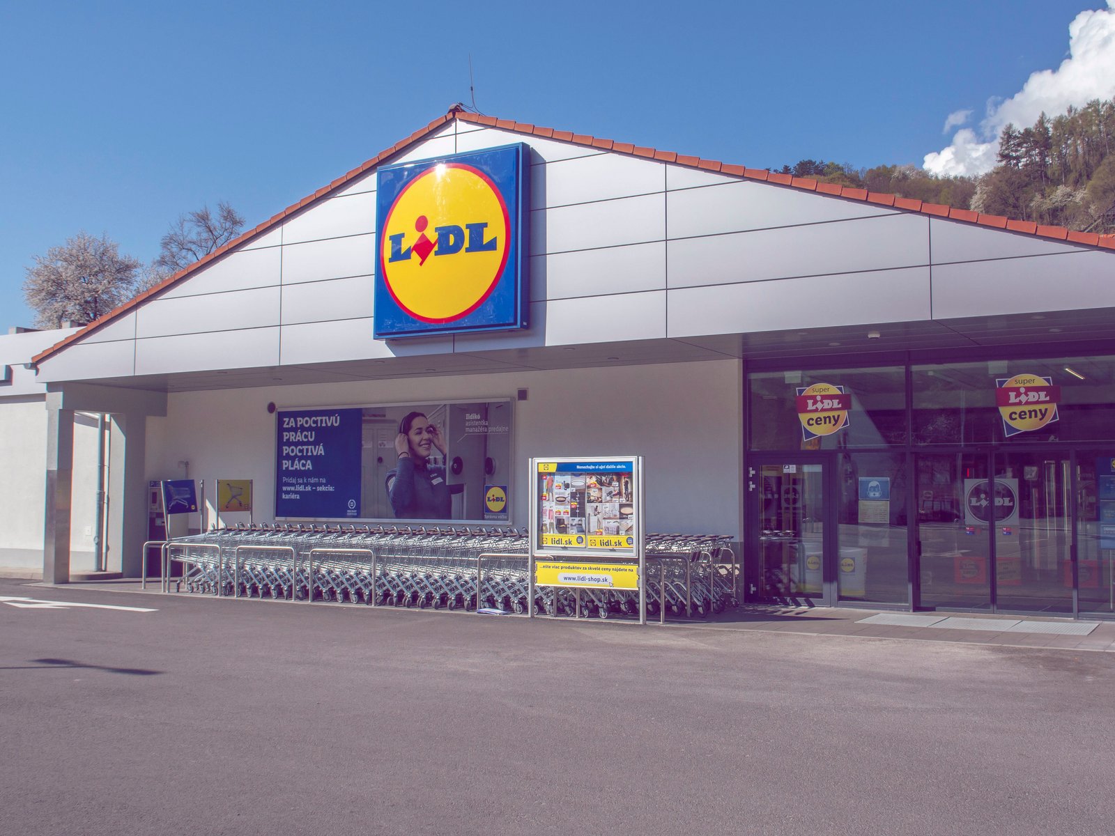 lidl e zigarette Zigarettenschachtel, Respekt, die Zigaretten in Kroatien hergestellt sind  zu respektieren Stockfotografie main image 1
