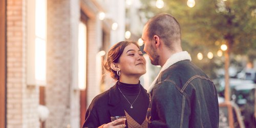 Laut Bumble: 6 Dating-Trends, die 2025 unser Liebesleben dominieren werden