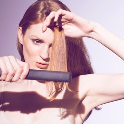 Glätteisen Test 2024: Die 5 besten Haarglätter im Vergleich