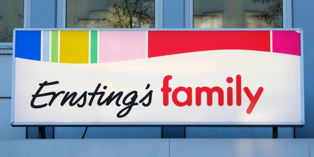 Jetzt bei Ernsting's family: Die Schale in Erdbeer-Optik bringt den Sommer in dein Zuhause