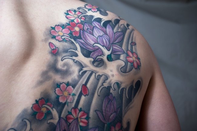 Lotusblumen Tattoo