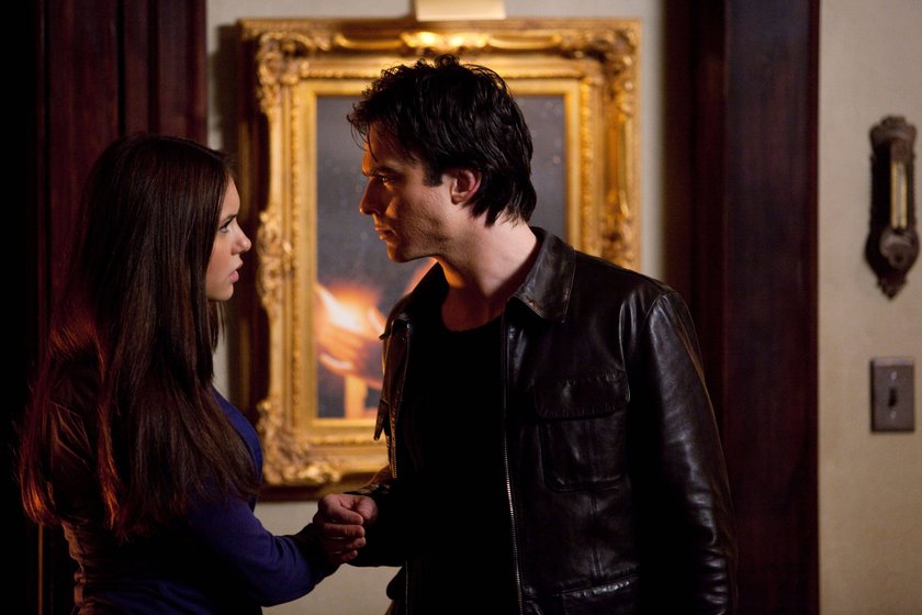 Elena Gilbert, Damon Salvatore 