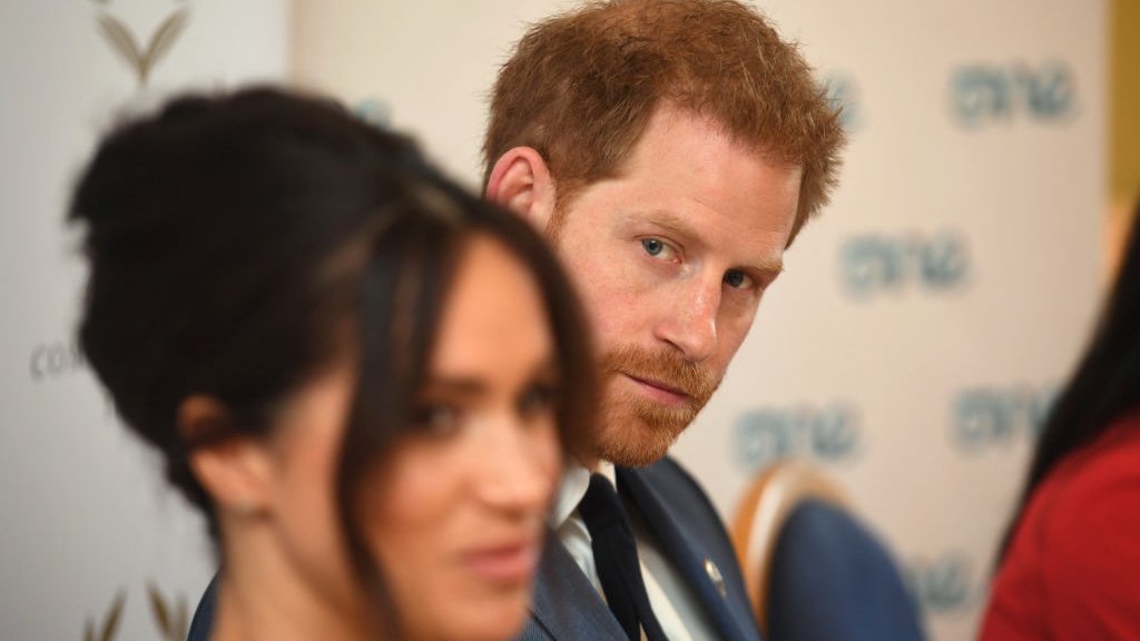 WINDSOR, UNITED KINGDOM - OCTOBER 25:  Meghan, Duchess of Sussex and Prince Harry, Duke of Sussex attend a roundtable discussion on gender equality with The Queens Commonwealth Trust (QCT) and One Young World at Windsor Castle on October 25, 2019 in Windsor, England. (Photo by Jeremy Selwyn - WPA Pool/Getty Images)