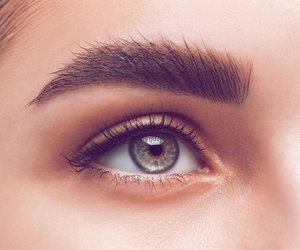 Powder Brows: Alles, was du über den Augenbrauen-Trend wissen musst