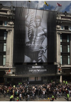 Fußballstar David Beckham wirbt für die Unterwäsche von Emporio Armani Fußballstar David Beckham wirbt für die Unterwäsche von Emporio Armani