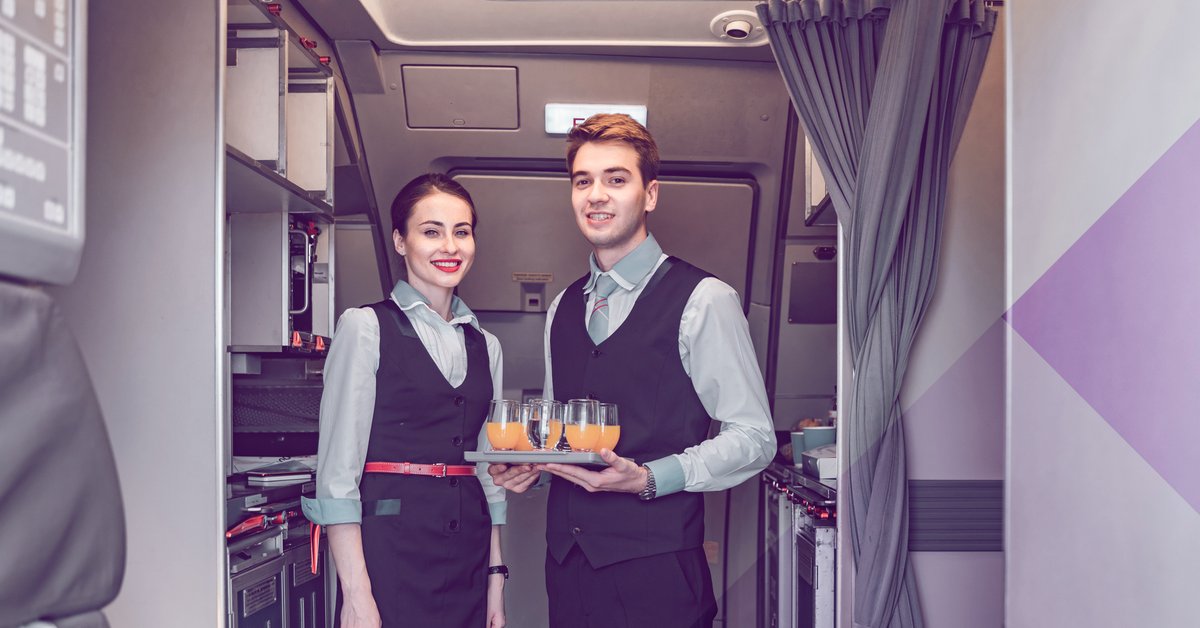 Ausbildung als Flugbegleiterin Das sind die Voraussetzungen und Aufgaben