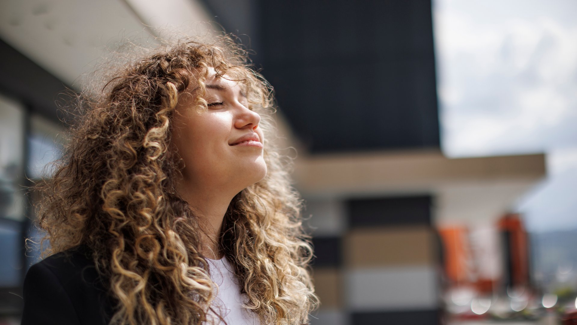 Du-willst-2026-entspannter-sein-Dann-musst-du-diese-7-Dinge-hinter-dir-lassen-laut-Psychologie