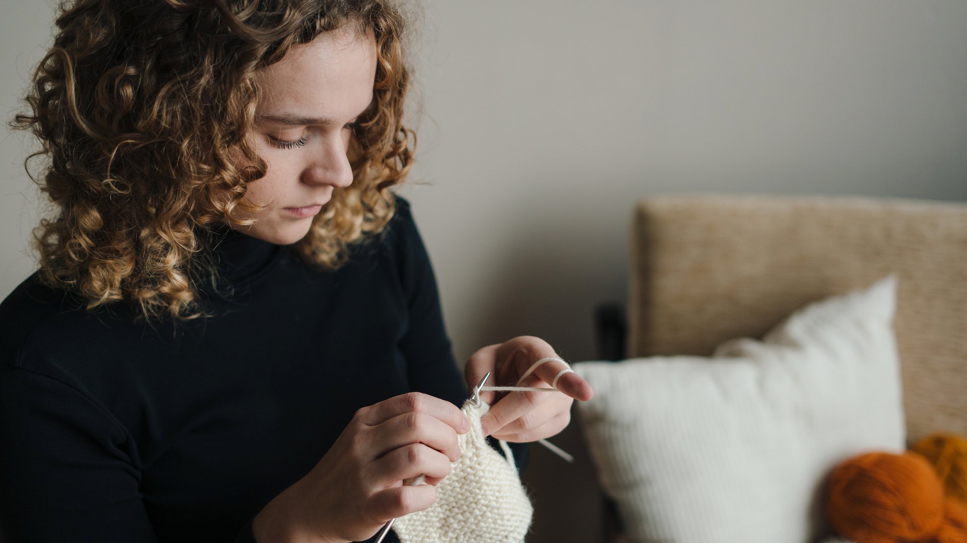 F-r-deine-kleine-Auszeit-Die-sch-nsten-Woll-Essentials-zum-Handarbeiten