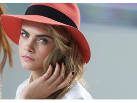 Cara Delevingne bei einer Pressekonferenz Cara Delevingne bei einer Pressekonferenz