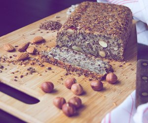 Rezept: So backst du Brot ohne Mehl und Hefe