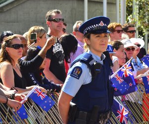 Danceclip: Neuseeland sucht neue Polizisten