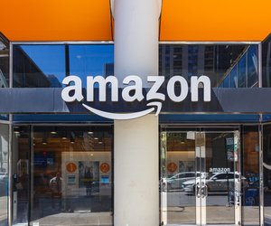 Mit diesem großen Hängesessel von Amazon wird dein Balkon eine Wohlfühloase