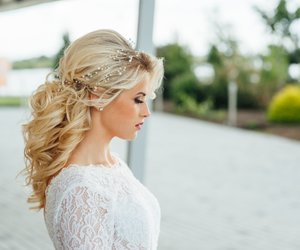 Brautfrisuren: Halboffen und für jede Haarlänge geeignet