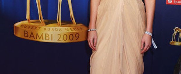 Roséfarbenes Chiffon-Kleid
