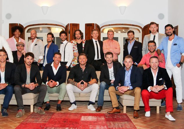 Die Bachelorette: Die Kandidaten präsentieren sich im heißen Clip Die Bachelorette: Die Kandidaten präsentieren sich im heißen Clip