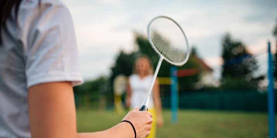 Kalorienverbrauch beim Badminton: So effektiv ist das Training