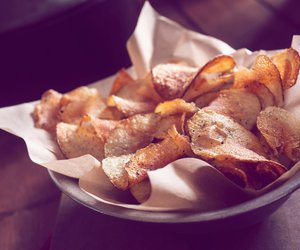 Der perfekte Snack aus Resten: Kartoffelschalen-Chips aus dem Airfryer
