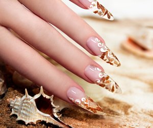 So einfach kannst du dir Mermaid Nails zaubern!