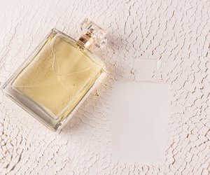 Sehnsucht nach Sonne? Dieses zitrisch-frische Parfum entführt dich gedanklich an den Strand