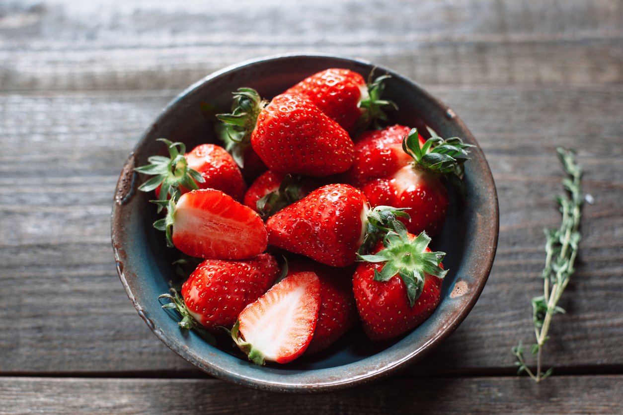 Hausmittel für weiße Zähne Erdbeeren