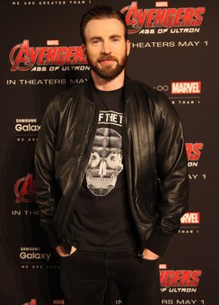 Chris Evans Verknallt In Elizabeth Olsen Desired De