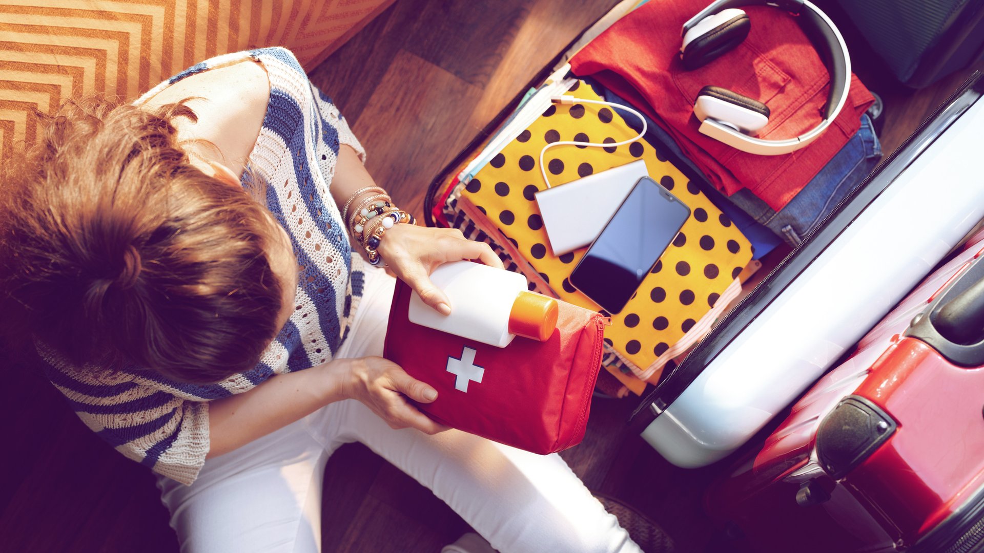 Die-7-Sommer-Must-Haves-f-r-deine-Reiseapotheke-diese-Produkte-retten-dich-im-Urlaub-wirklich