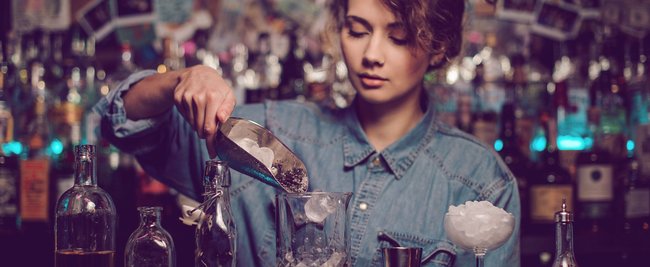 11 Cocktail-Tricks, die nur Profi-Barkeeper kennen