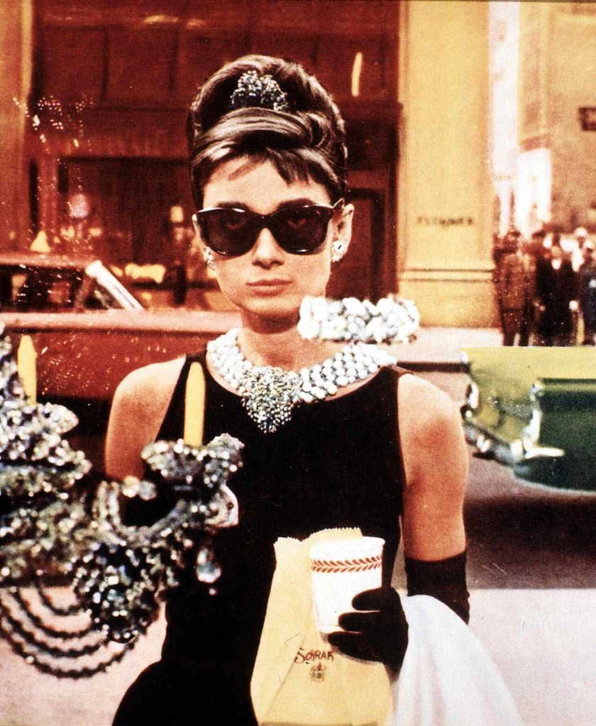 Das kleine Schwarze aus "Frühstück bei Tiffany" (1961) - Die ikonische Szene