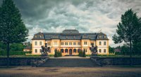In diesem historischem Roman von Charlotte Link kämpft sich eine Frau durch dunkle Zeiten