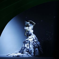 Dior Couture: 239 Seiten voller Haute Couture
