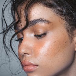 „Workout Blush“: So bekommst du den angesagten Look – ganz ohne Sport