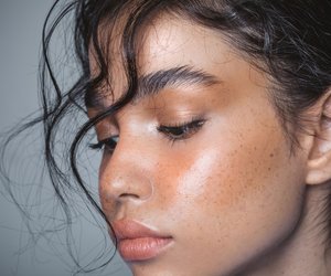 Perfekte Sommerfrische: Dieser Rossmann-Blush im Pfirsichton ist ein Must-have