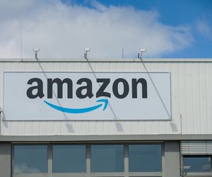 Praktisch und trotzdem schick: Der faltbare Amazon-Wäschekorb spart Platz
