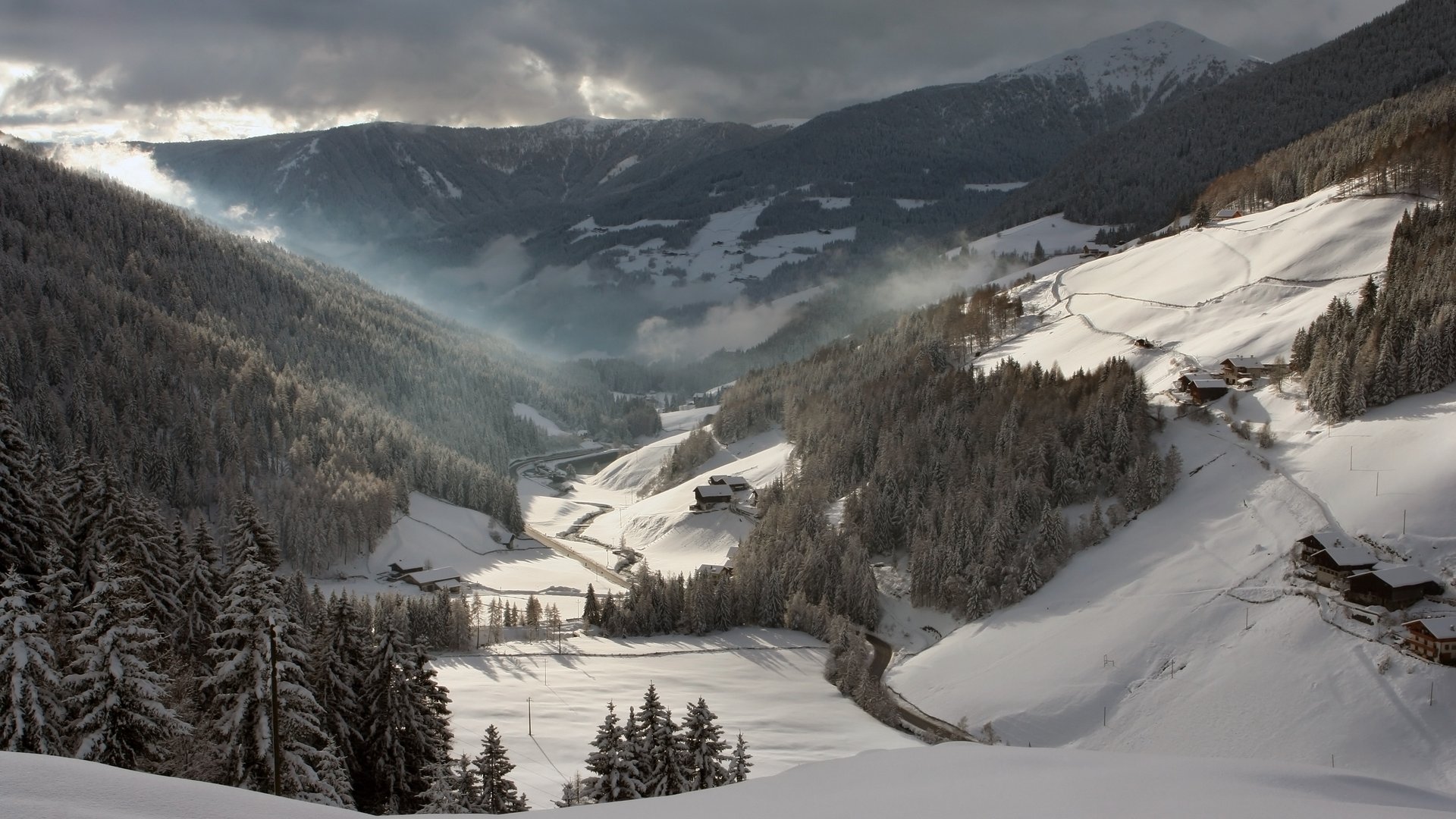 Mit-diesen-Deko-Highlights-zieht-Winterzauber-wie-in-Die-Schneek-nigin-bei-dir-ein